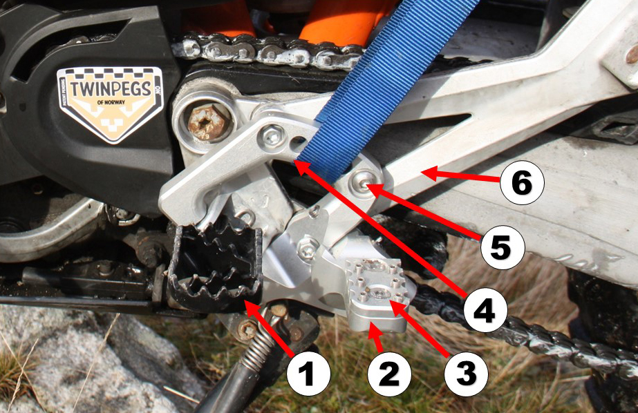 Ktm 690 enduro 2025 r passenger pegs